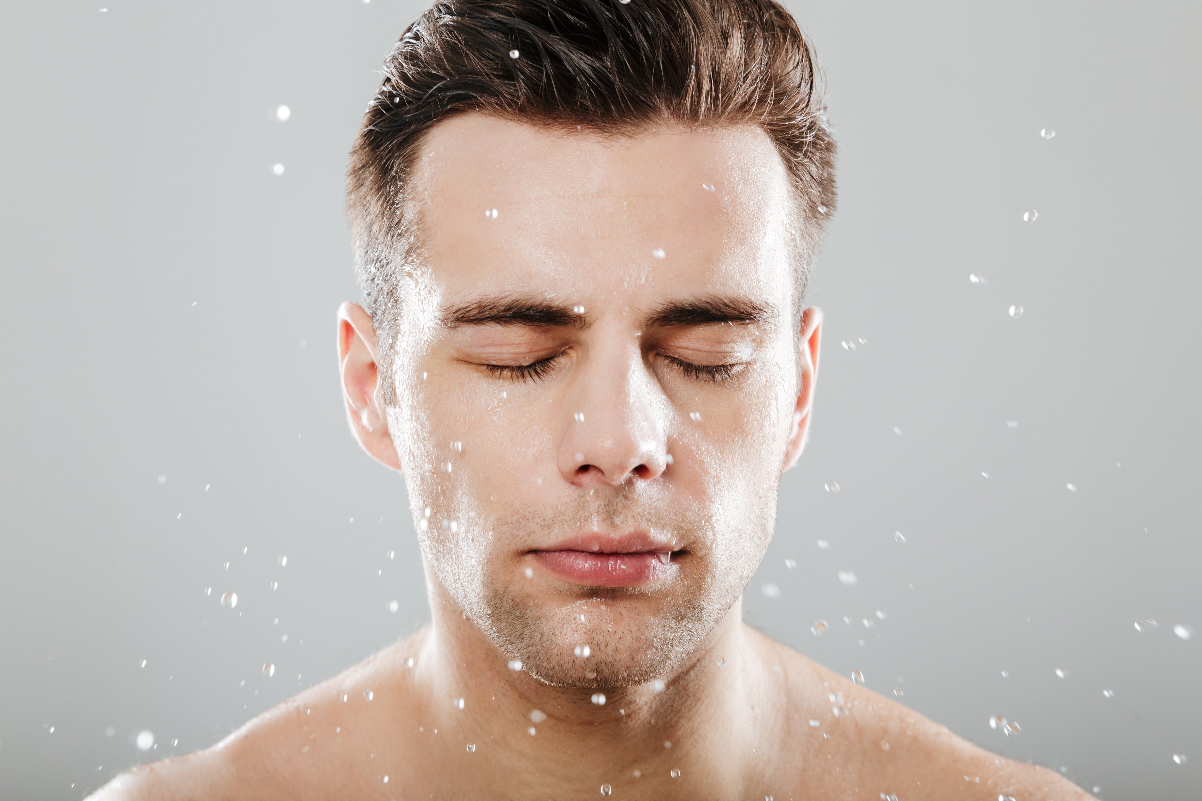 Cambios en la piel del hombre con la llegada del calor